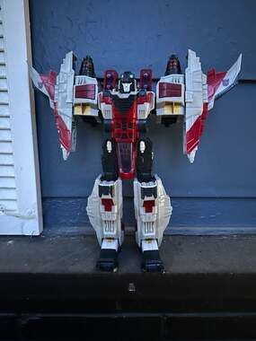 Transformers Cybertron Supreme Class Starscream 2005 Action Figure